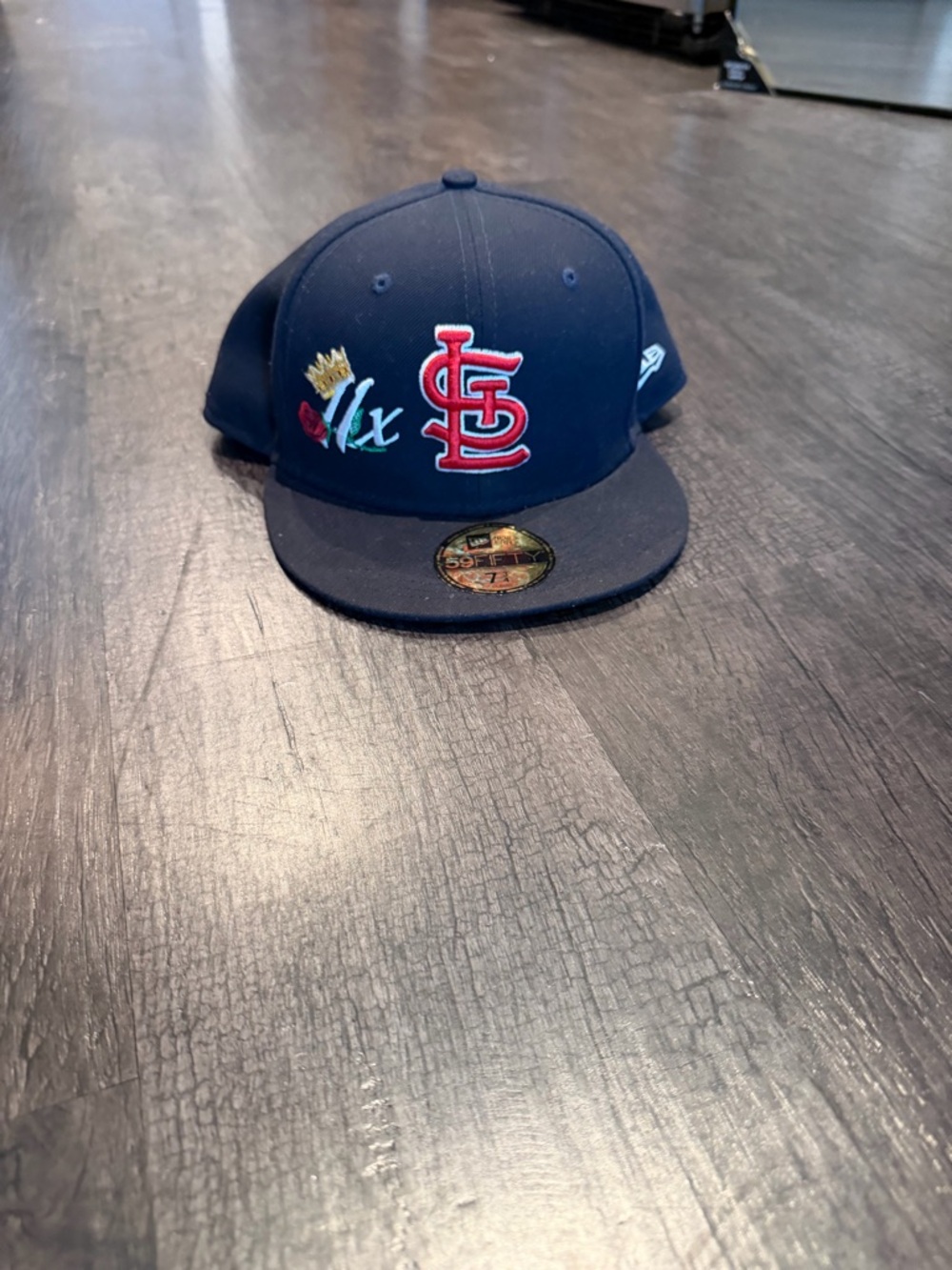 New Era Navy St. Louis Cardinals Fitted Hat with Red Logo